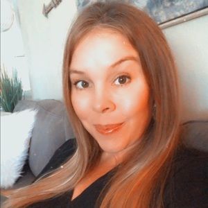 Meet your Posher, Myriah